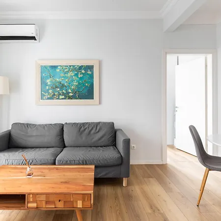 Eclair By Halu! - 2-bedroom Pet Friendly In The Center *