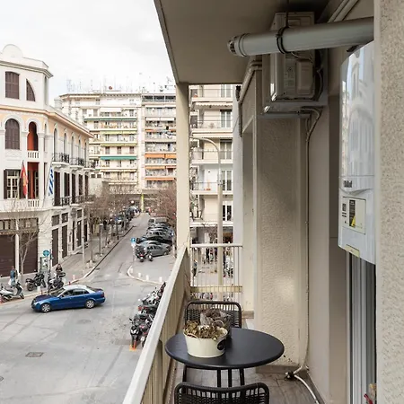 Eclair By Halu! - 2-bedroom Pet Friendly In The Center *