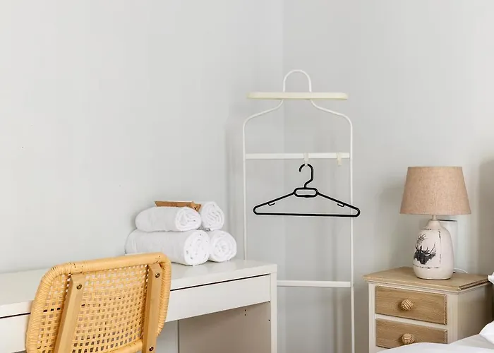 Eclair By Halu! - 2-bedroom Pet Friendly In The Center