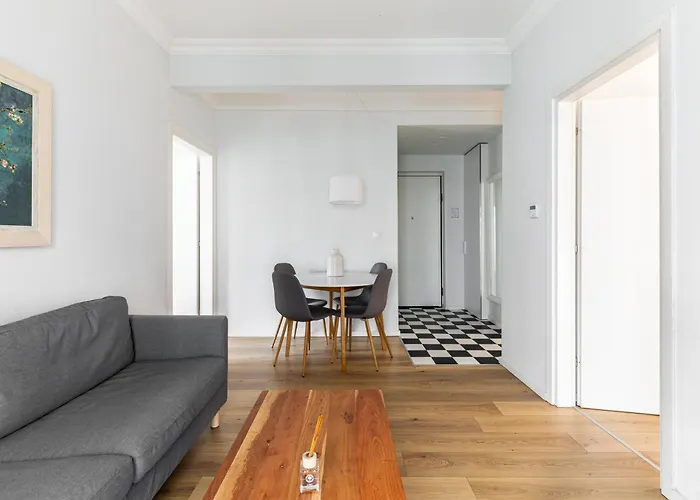Eclair By Halu! - 2-bedroom Pet Friendly In The Center
