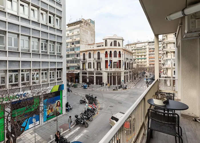 Eclair By Halu! - 2-bedroom Pet Friendly In The Center Θεσσαλονίκη